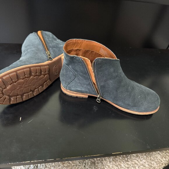 Navy suede Kork-Ease Velma booties size 8M - Picture 1 of 5